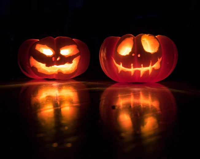 DIY Halloween decorations with LED Lighting. 